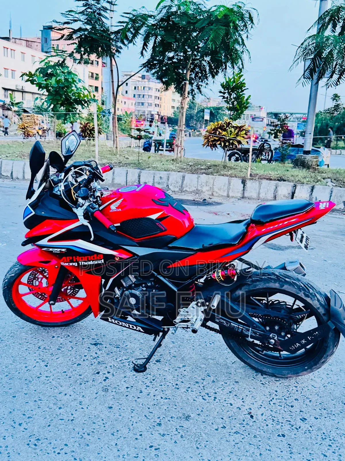 Honda CBR 2023 Red