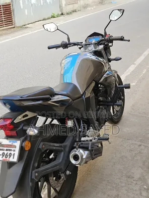 ইয়ামাহা এফজেডএস ভি২ ২০২৫ গ্রে