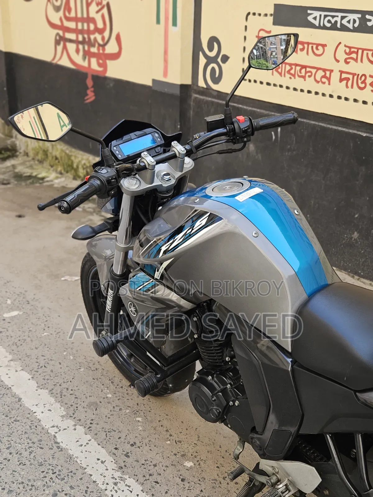 ইয়ামাহা এফজেডএস ভি২ ২০২৫ গ্রে