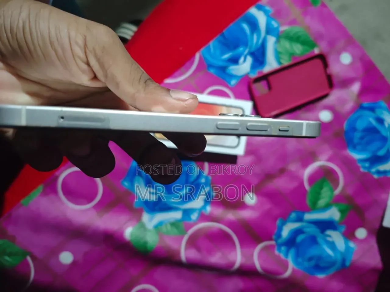 অ্যাপল আইফোন ১২ ১২৮ জিবি হোয়াইট