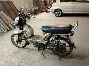 TVS XL100