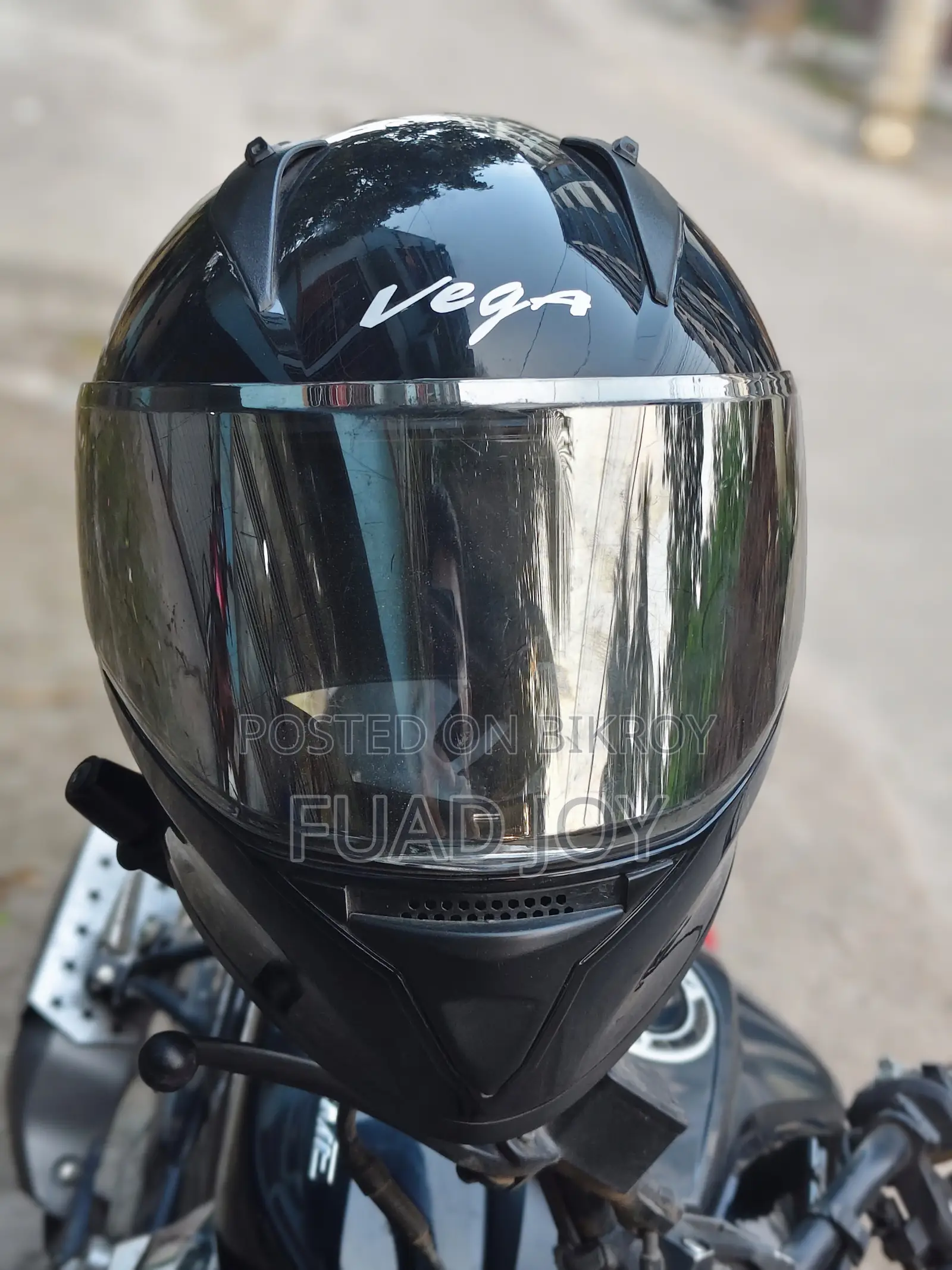 ভেগা হেলমেট