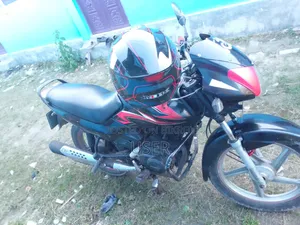 টিভিএস মেট্রো ২০১২ লাল
