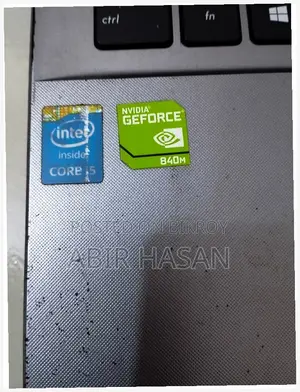 Laptop Asus X550LA 8GB Intel Core i5 HDD+SSD 1TB