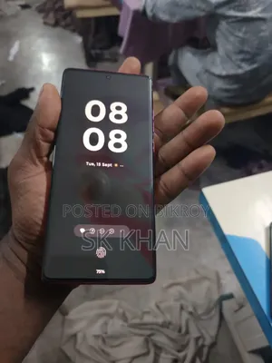 Motorola Moto G85 128 GB Red