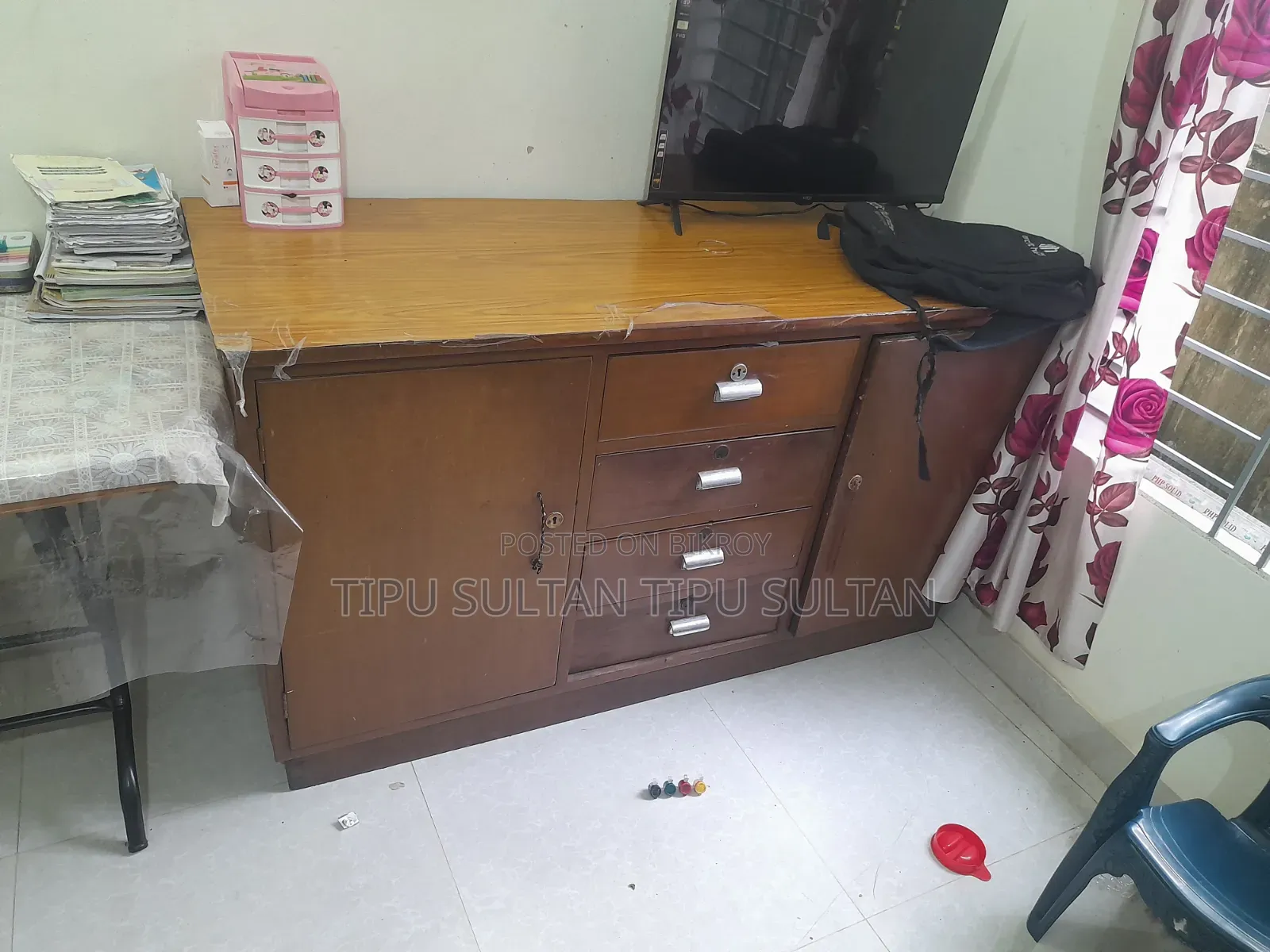 Tailor Cutting Table