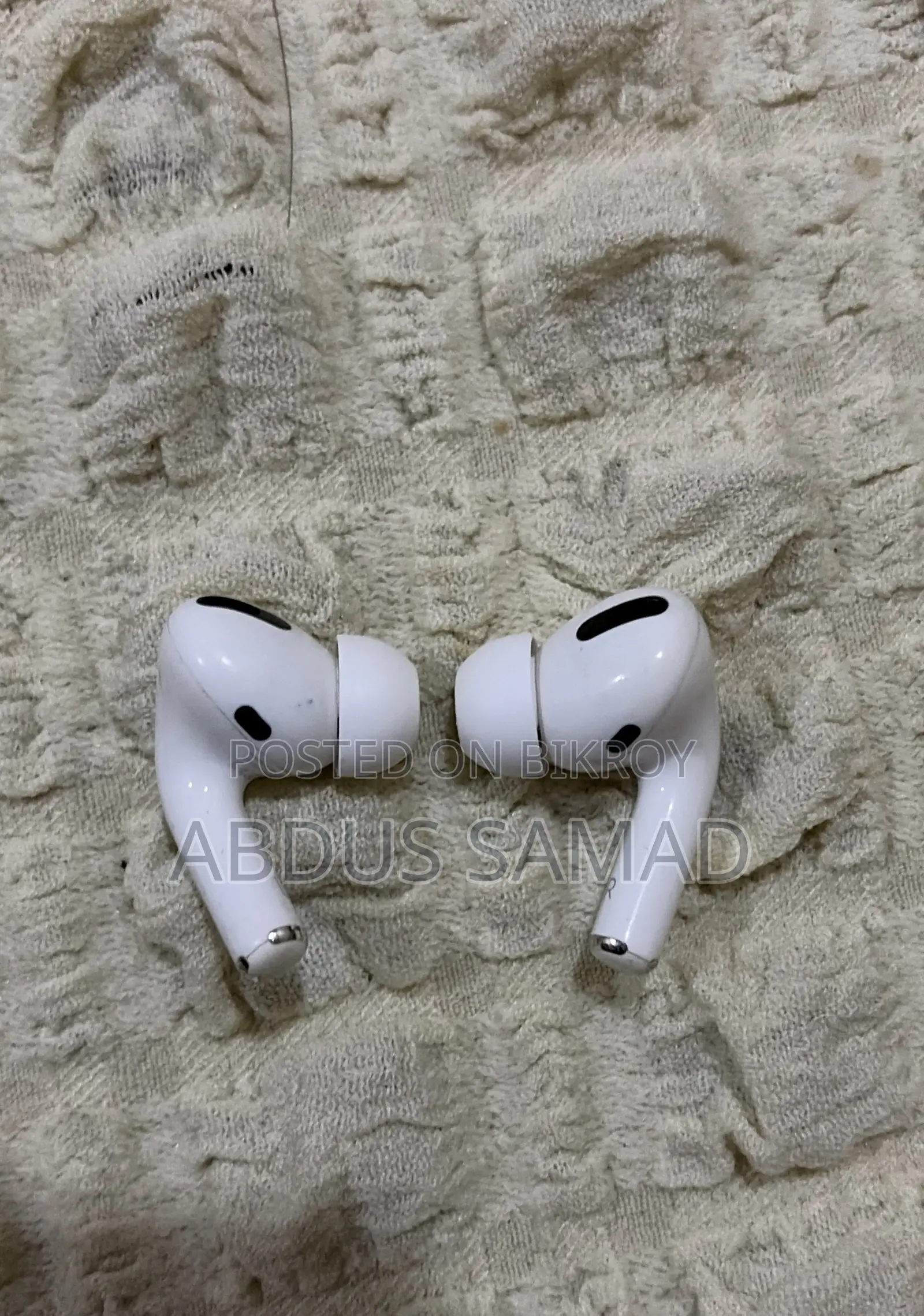Genuine AirPods Pro but No Case