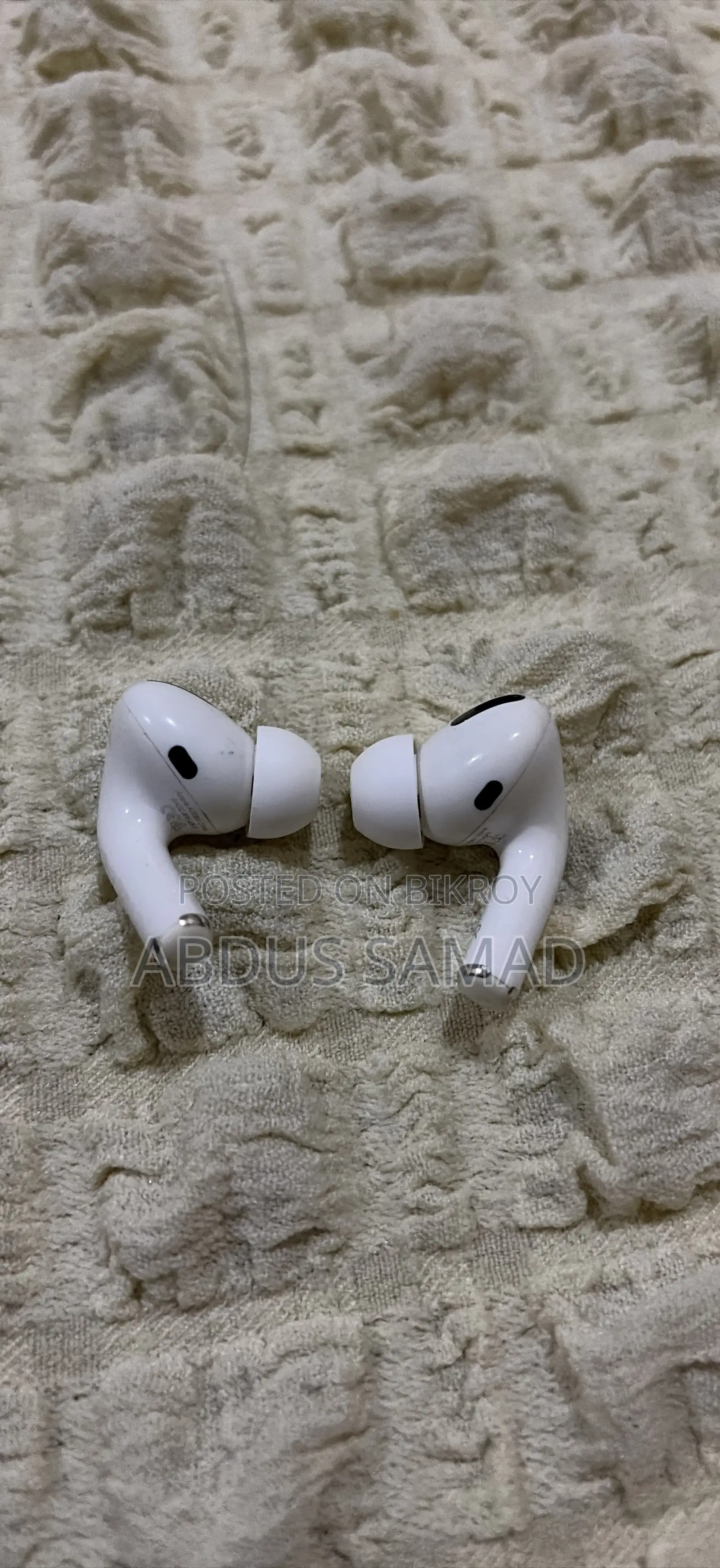 Genuine AirPods Pro but No Case