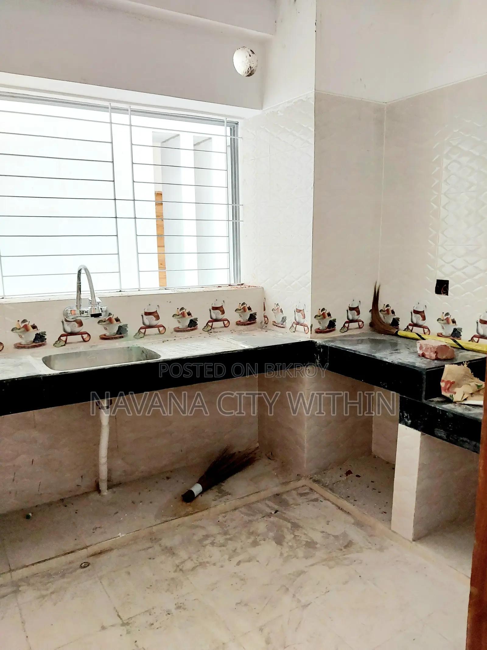 মিরপুরের নাভানায় ৩ বেডরুমের কনডো বিক্রয়ের জন্য