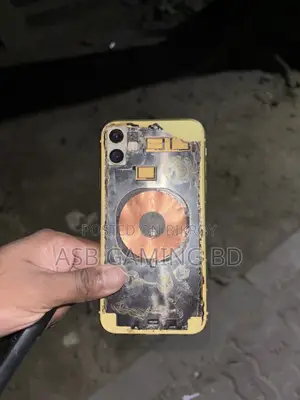 অ্যাপল আইফোন ১১ ৬৪ জিবি ইয়েলো