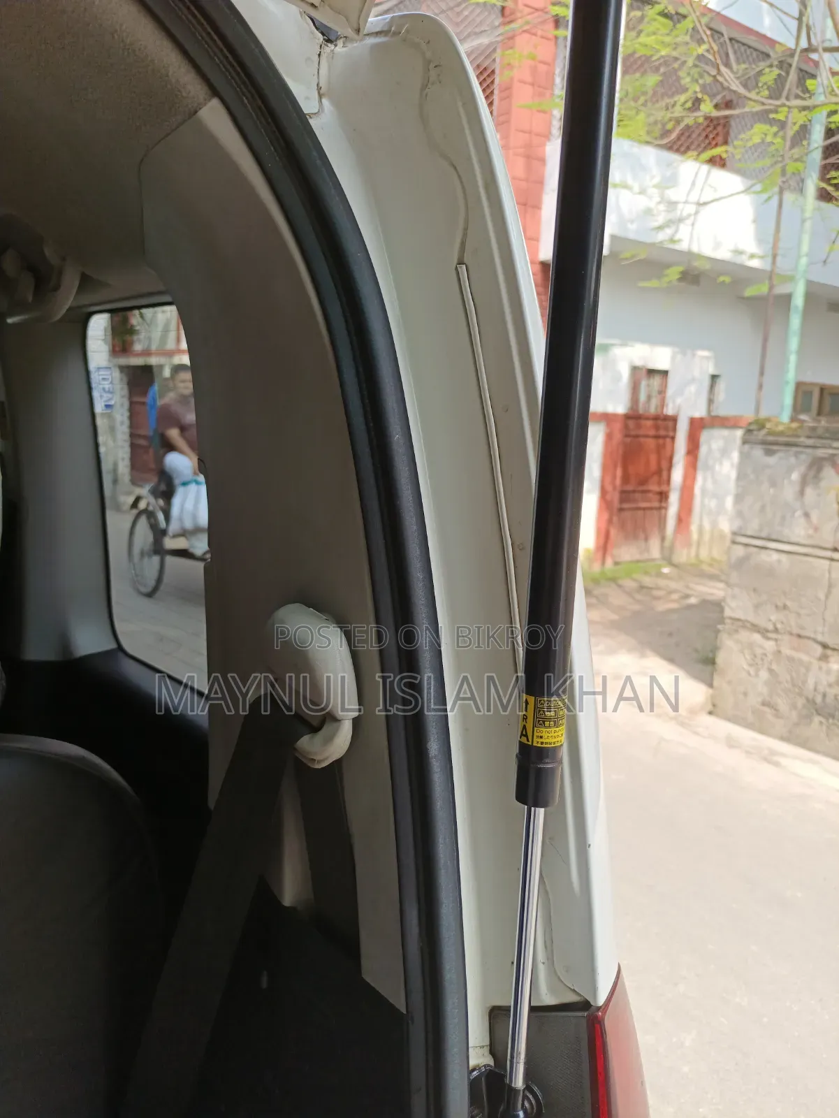 Toyota Noah 2013 Pearl