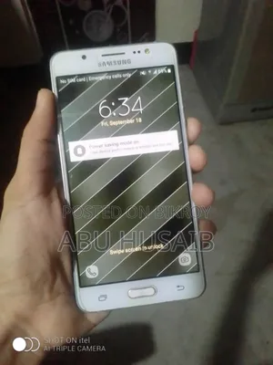 Samsung Galaxy J5 16 GB Yellow