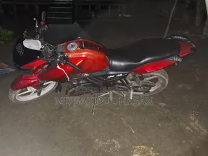 TVS Apache RTR 160 2V 2015 Red