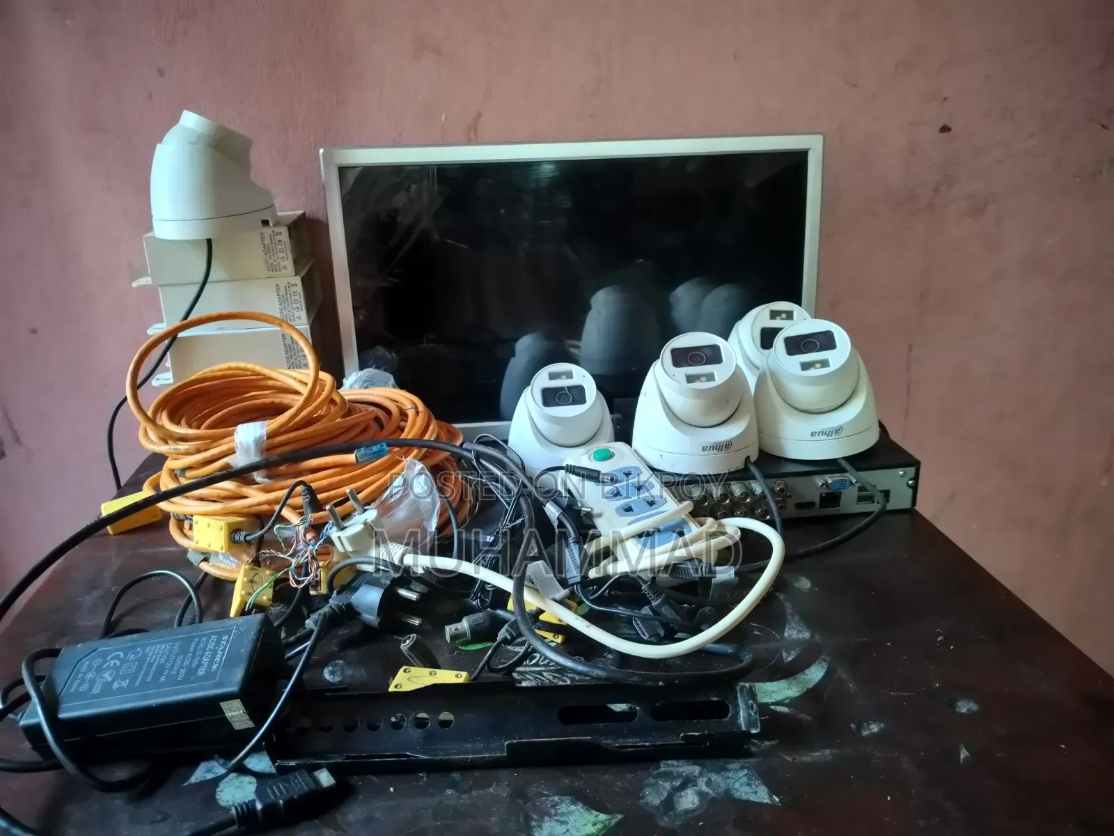দাহুয়া ৫ ক্যামেরা ফুল সিসিটিভি সেটআপ – এইচডিডি + ডিভিআর + মনিটর