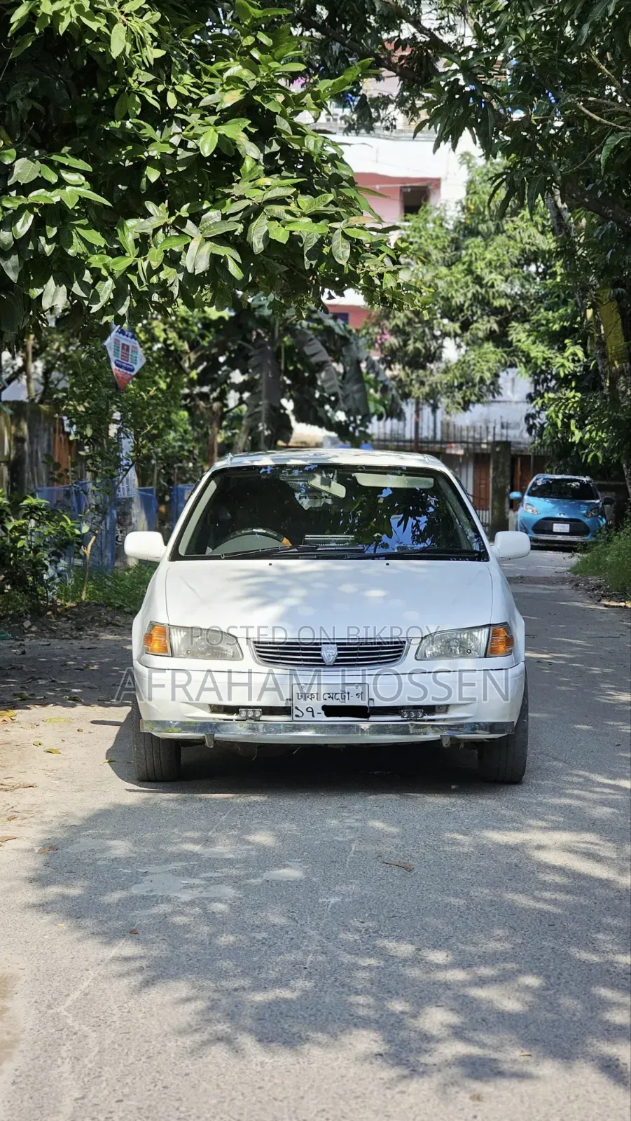 Toyota Corolla Automatic 1999 White