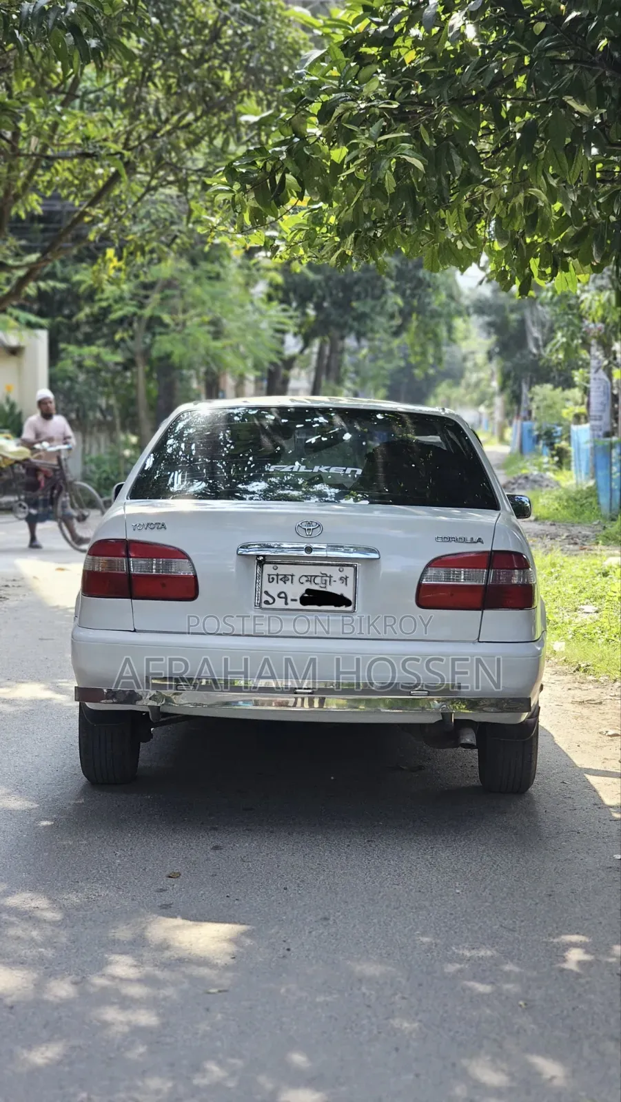 Toyota Corolla Automatic 1999 White