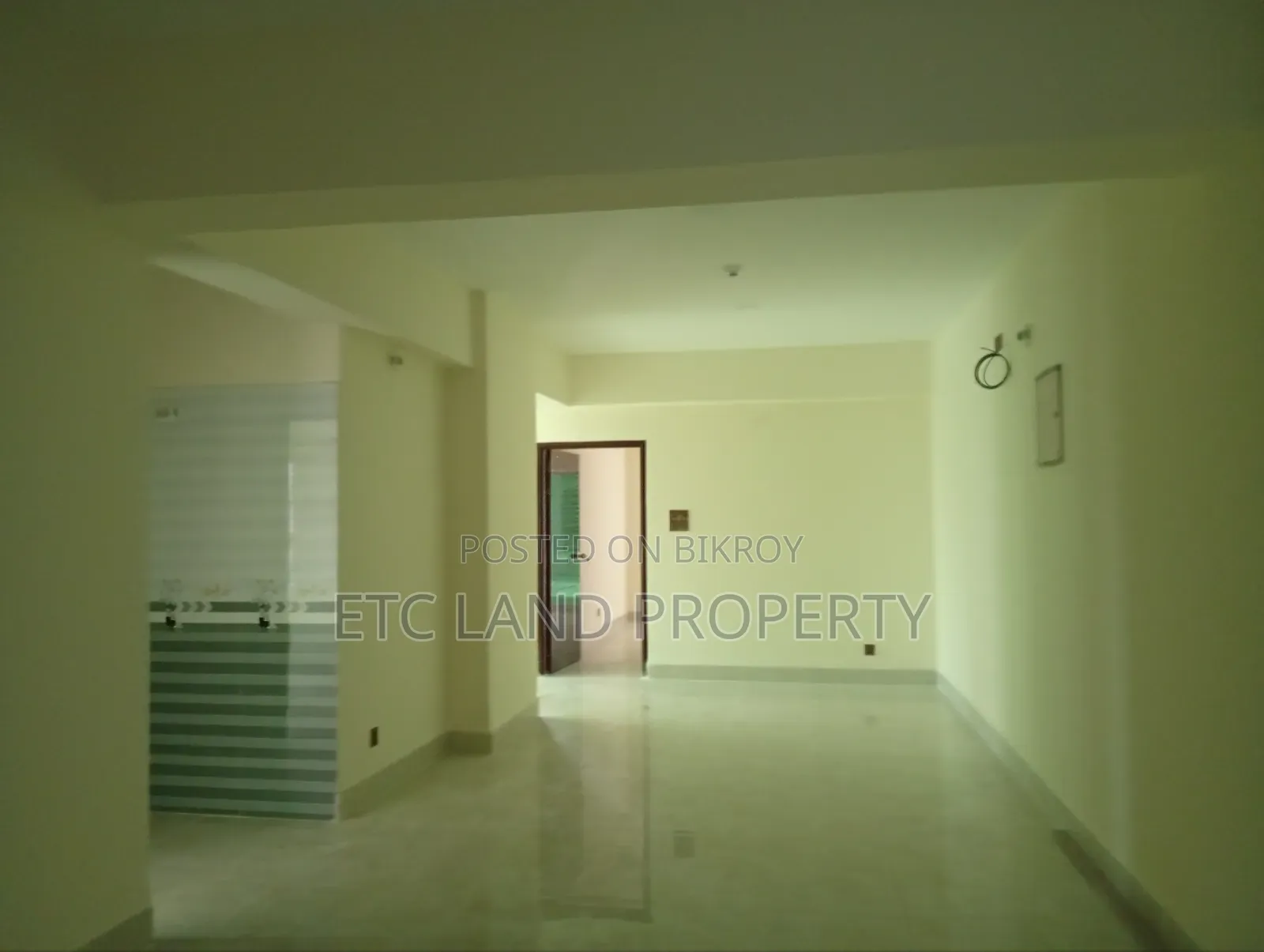3-Bedroom Apartment in Amtola, 60 Feet, Mirpur for sale