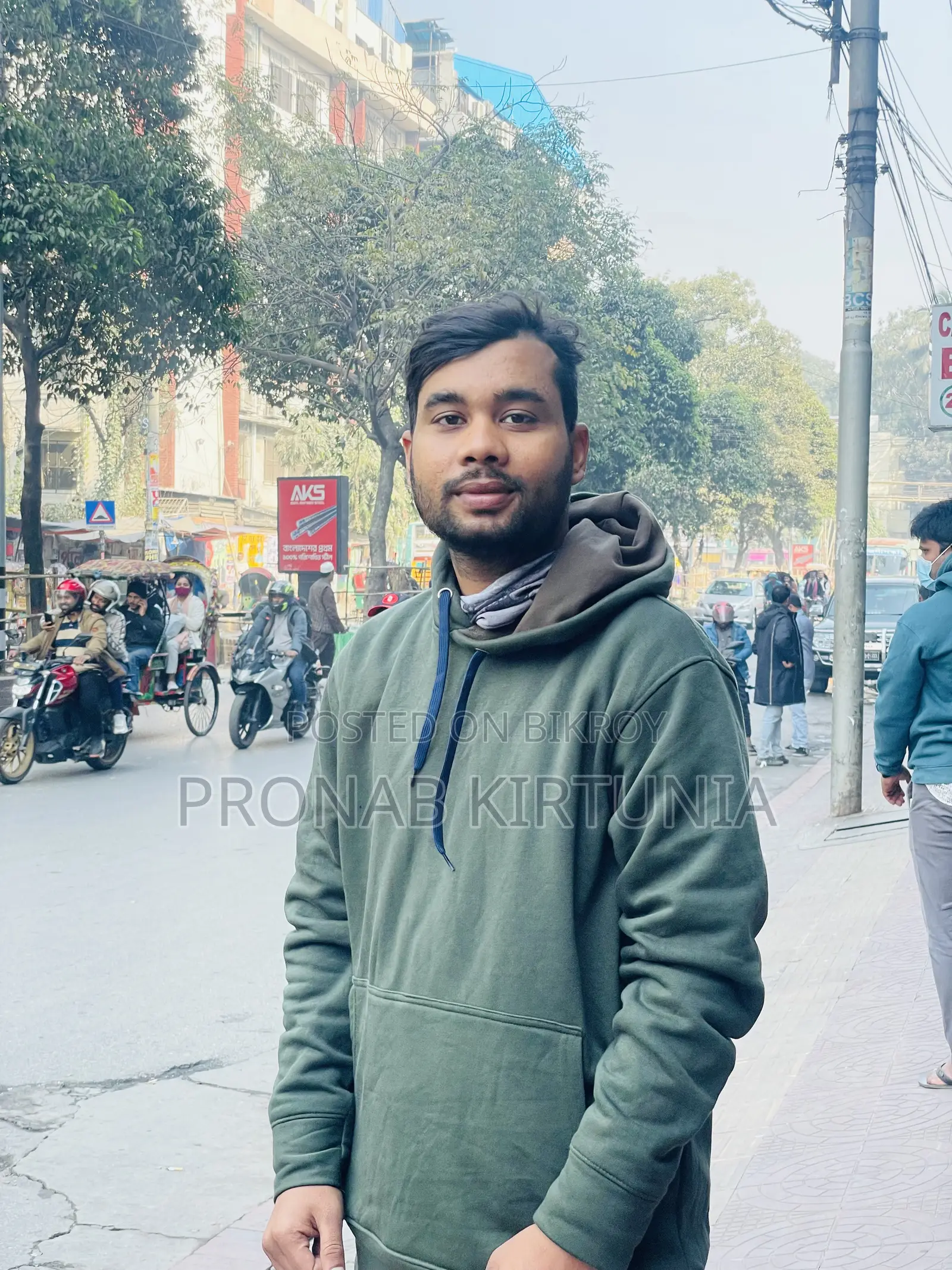 শো- রুম সহকারী পদে নিয়োগ বিঙ্গপ্তি।