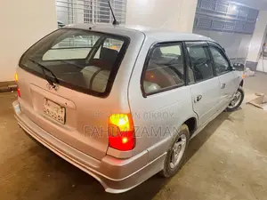 Toyota Corolla Hatchback 2000 Silver