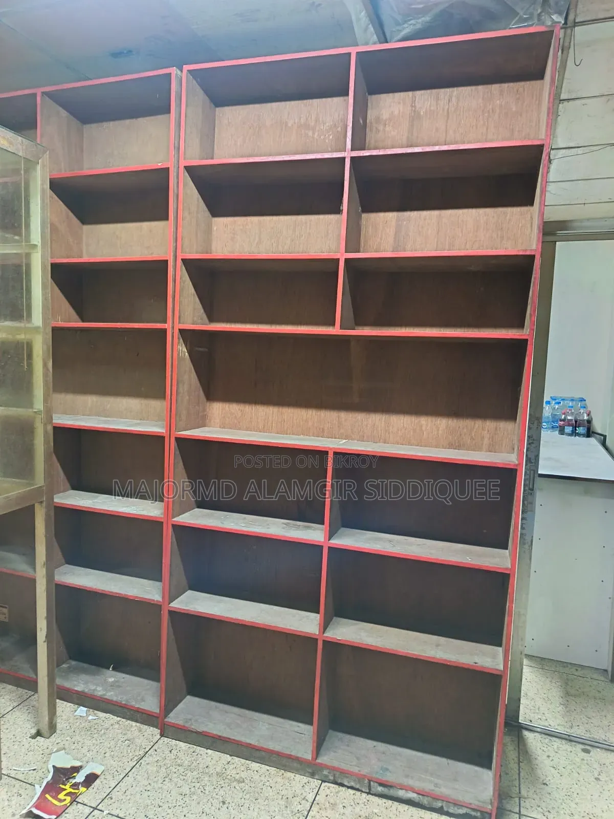 Used Racks for Grocery, Cosmetic and Pharmacy Shop Sale