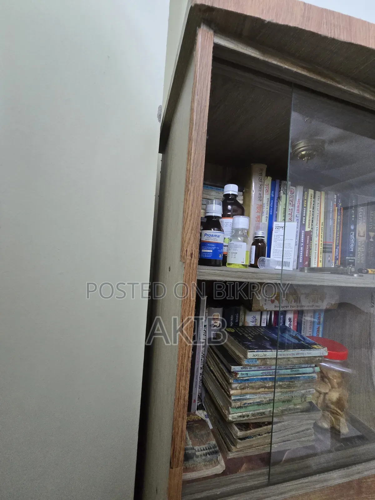 বোর্ড বুকশেলফ