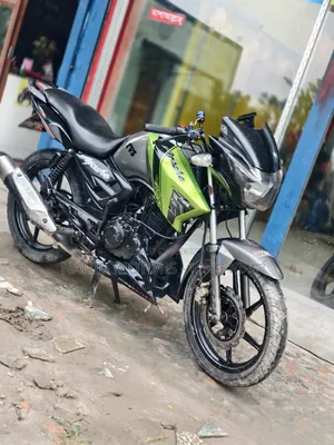 টিভিএস আপাচি আরটিআর ১৬০ টুভি ২০১৫ গ্রে