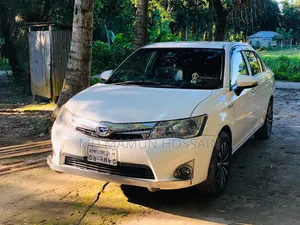 Toyota Axio 1.5 Hybrid G 2WD 2013 White