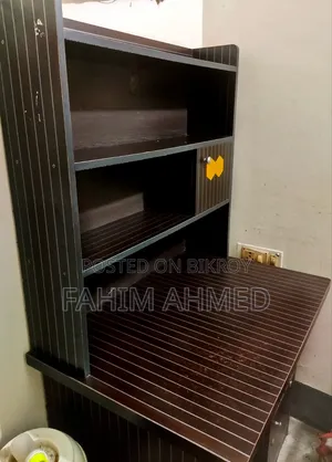 পড়ার টেবিল ও চেয়ার (Reading Table).