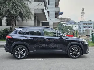 Toyota Corolla Cross 1.8 Hybrid AWD 2021 Matt Black