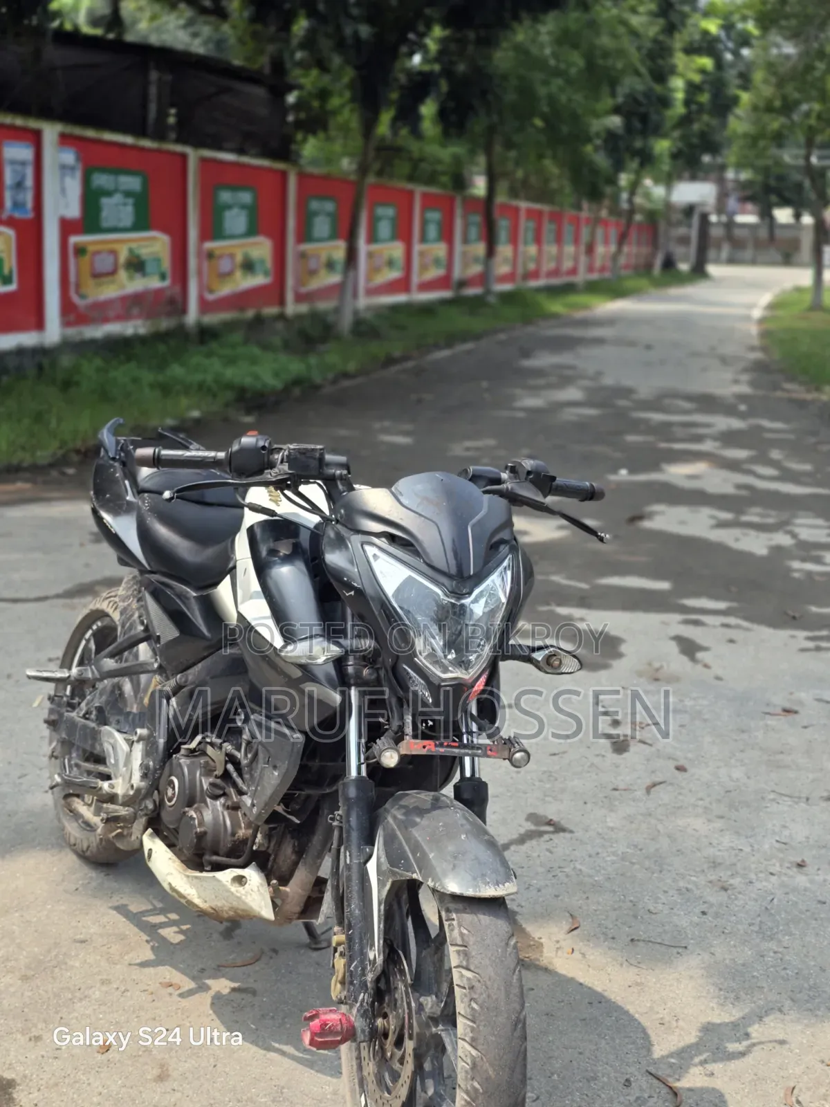 বাজাজ পালসার এনএস ১৬০ ২০১৮ সাদা