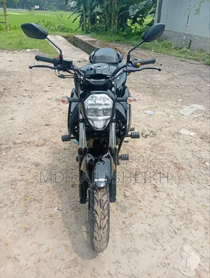 সুজুকি জিক্সার এসএফ ২০২৫ ব্ল্যাক