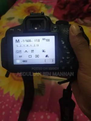 ক্যানন ৭০০ডি