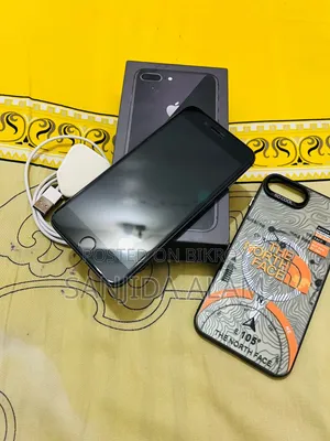 অ্যাপল আইফোন ৮ প্লাস ৬৪ জিবি কালো