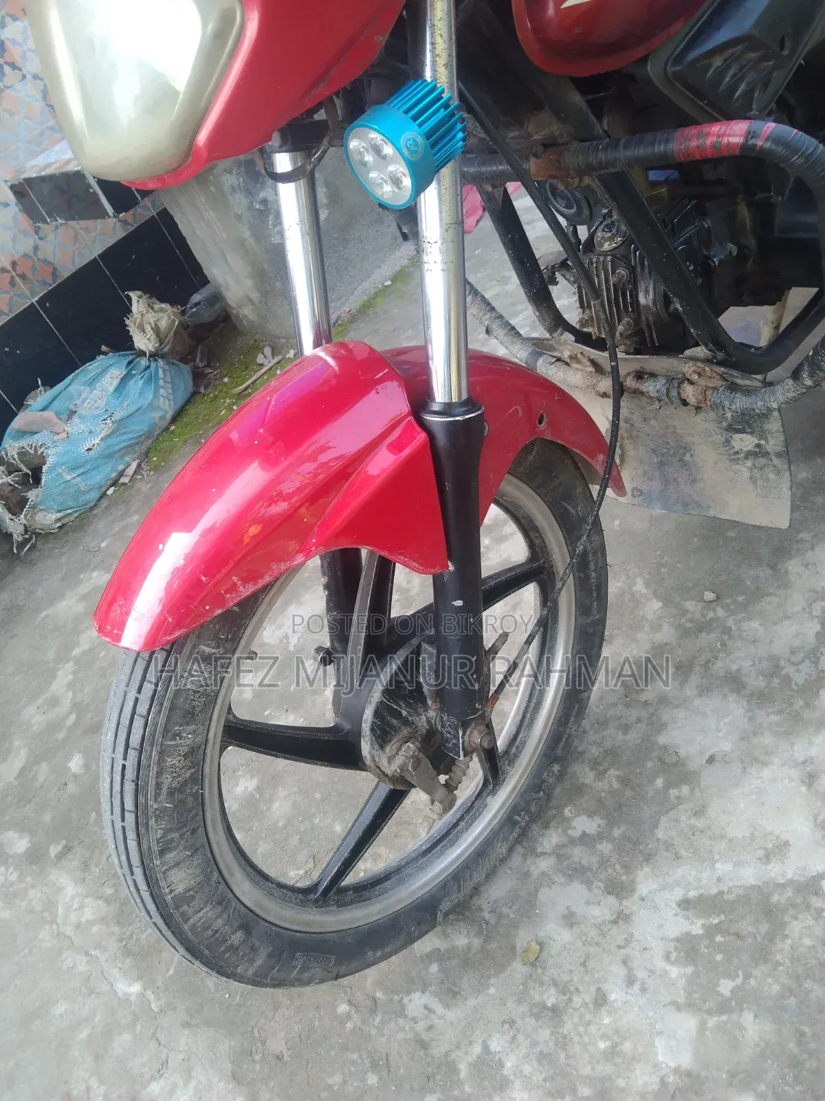 বাজাজ বক্সার ২০২২ নীল