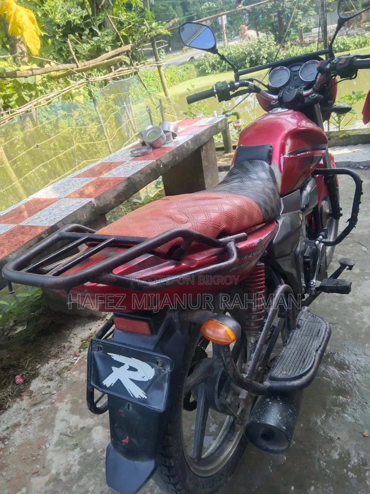 বাজাজ বক্সার ২০২২ নীল