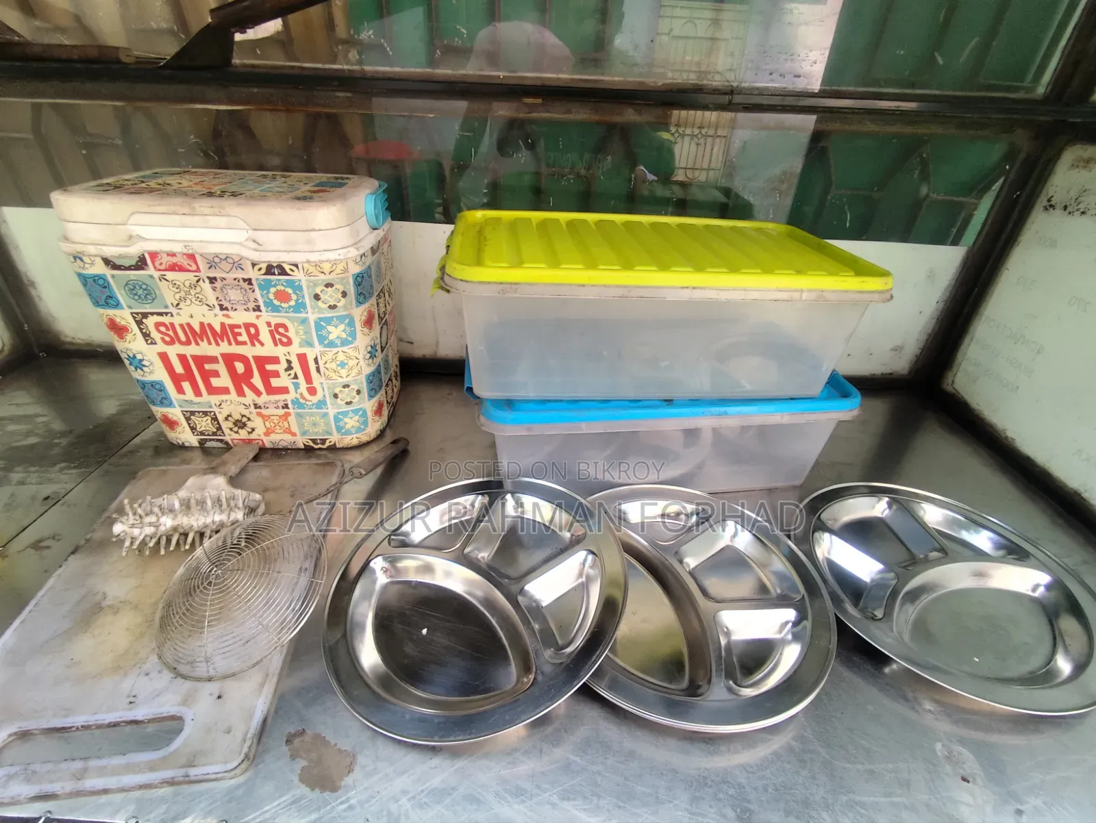 দোকান, পিজ্জা ওভেন এলপিজি করা, পিজ্জার দোকানের যাবতীয় মালামাল।