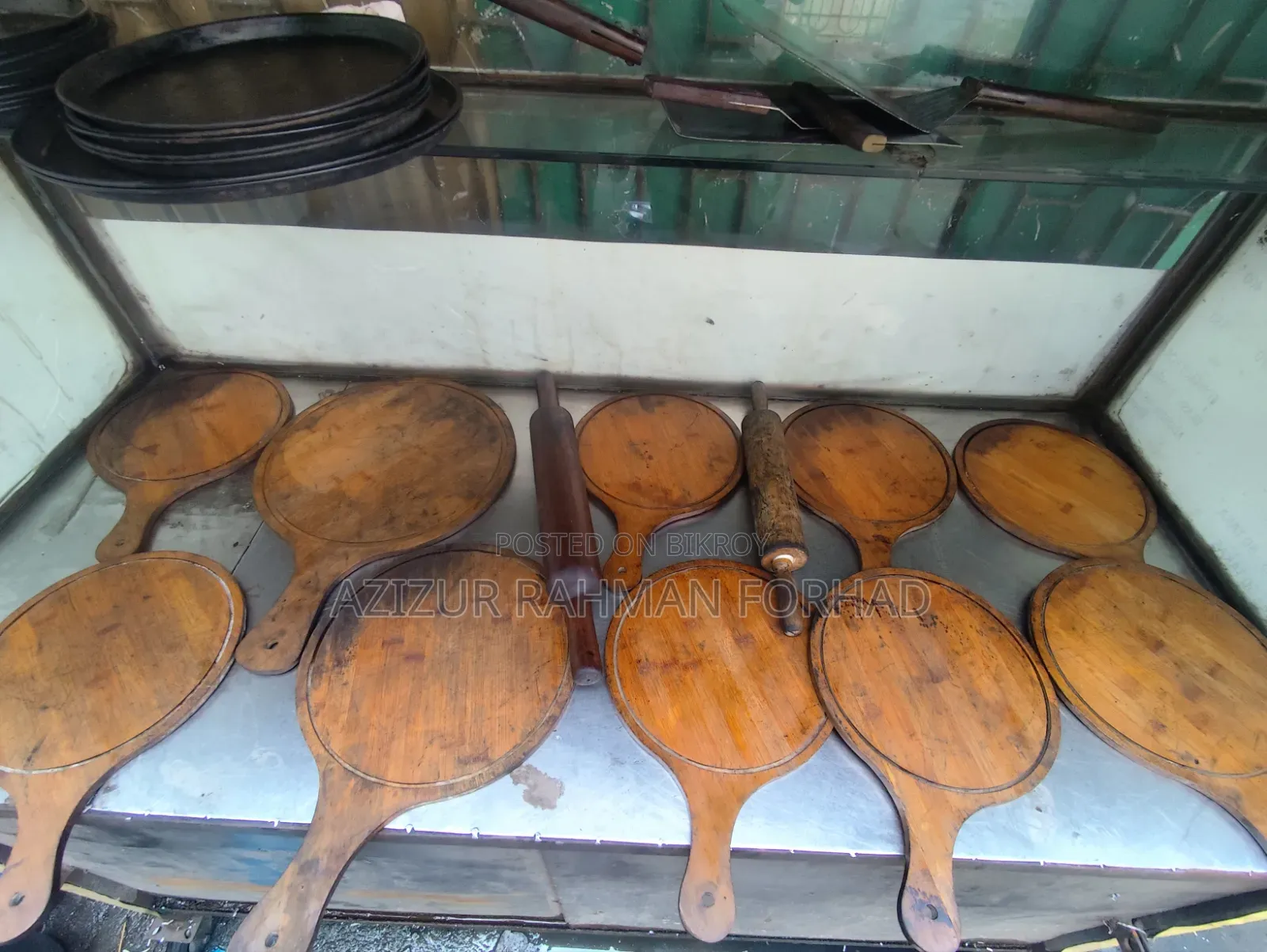 দোকান, পিজ্জা ওভেন এলপিজি করা, পিজ্জার দোকানের যাবতীয় মালামাল।