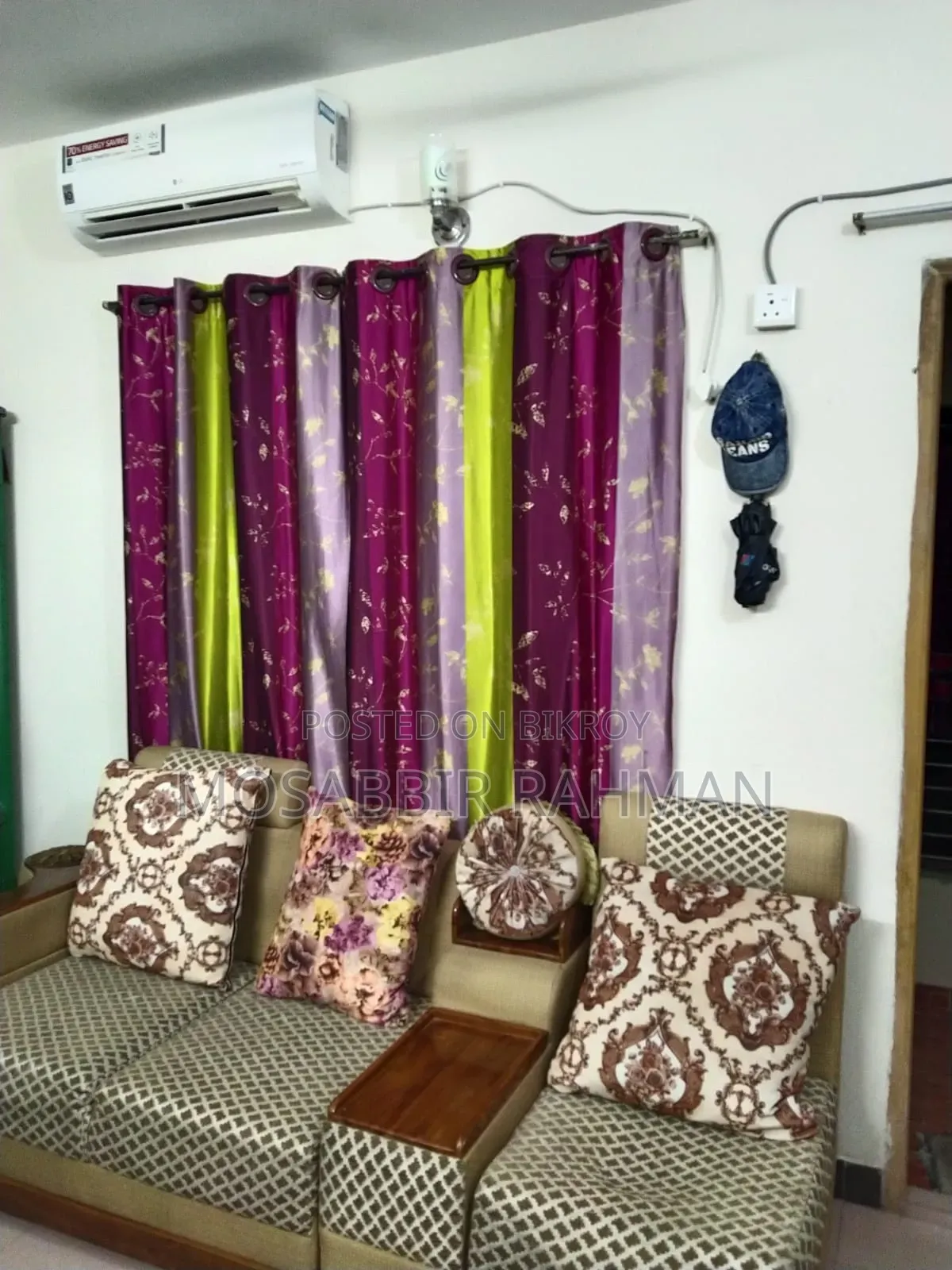 Beautiful Sofa Set for Sale.