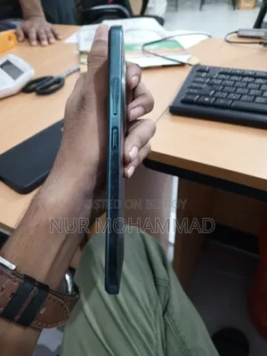Oppo F27 128 GB Blue