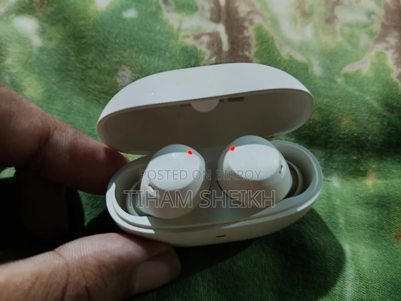 QCY HT07 Noise Cancelling Earbuds