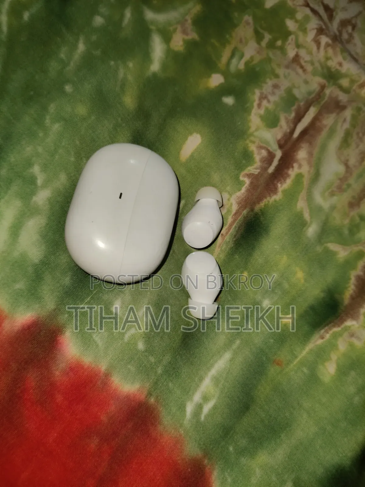 QCY HT07 Noise Cancelling Earbuds