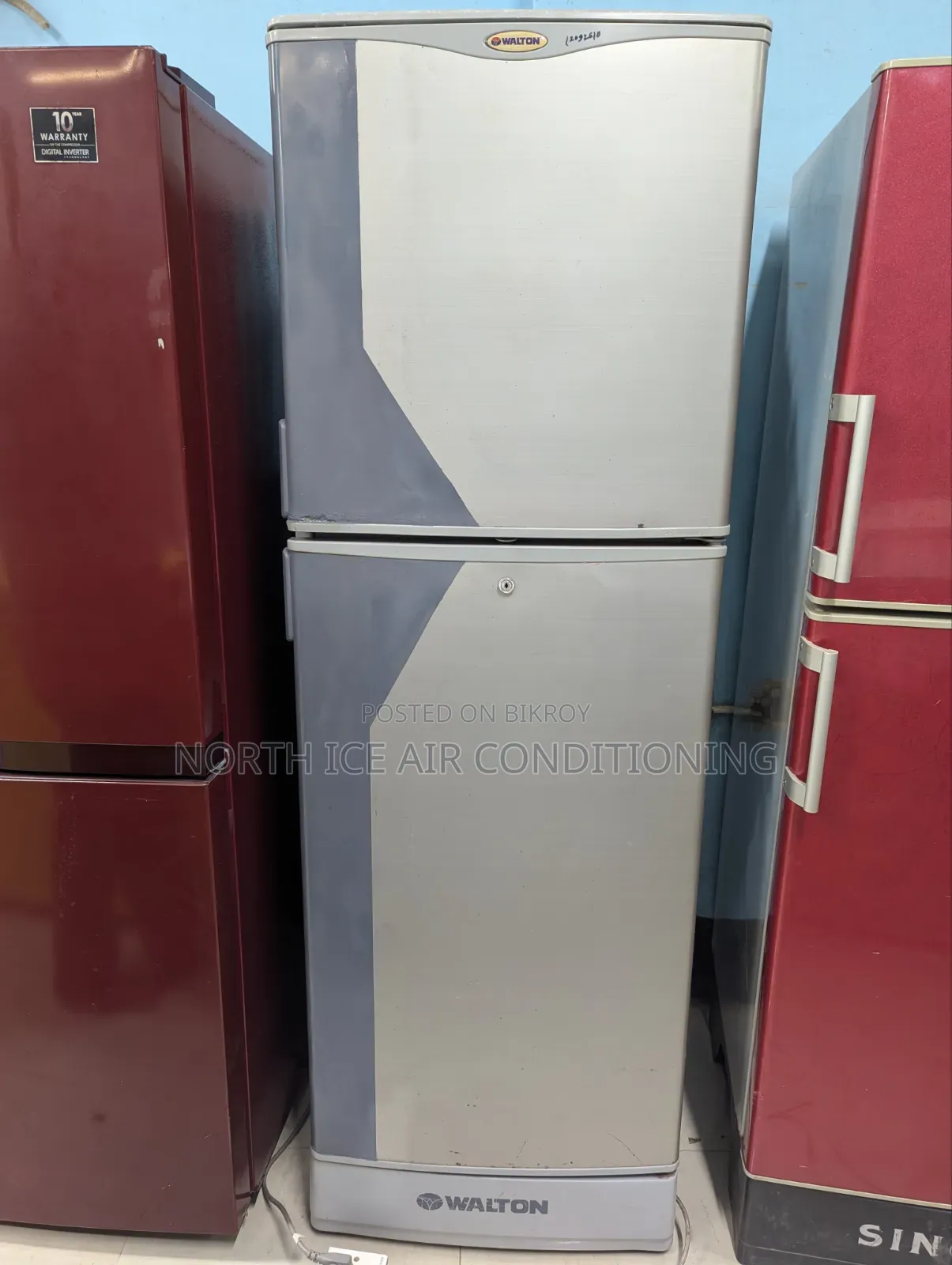 Walton Silver,gray Colour Frost Fridge 12.5 Cft.