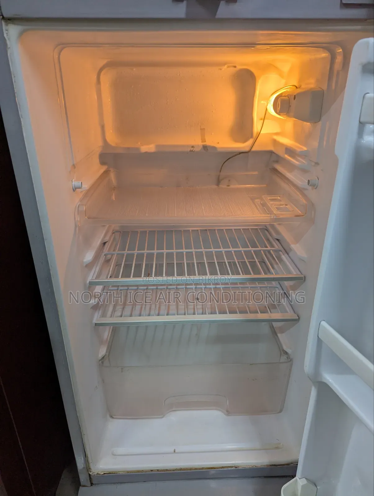 Walton Silver,gray Colour Frost Fridge 12.5 Cft.