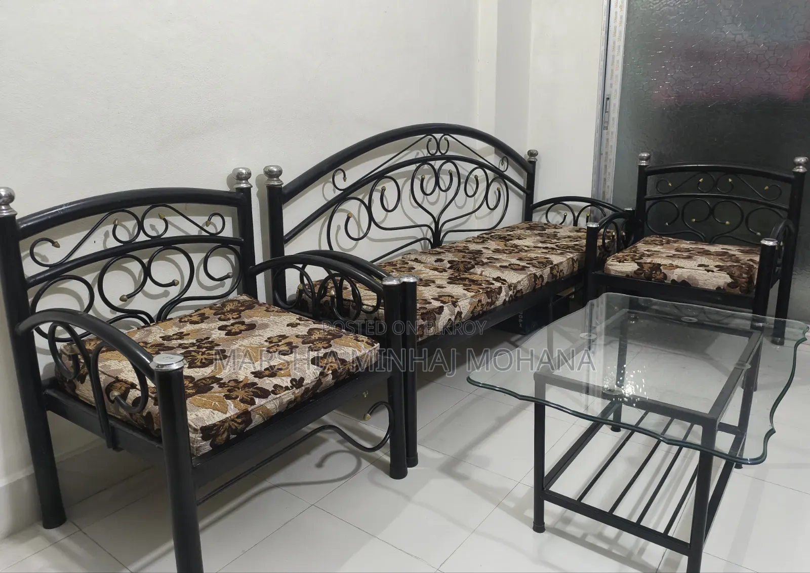 Sofa Set (3+1+1) for Sale with Table