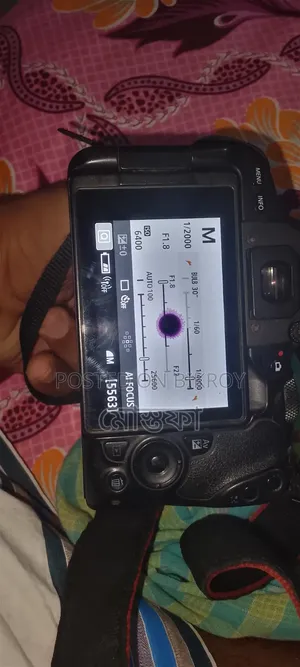Canon 200d
