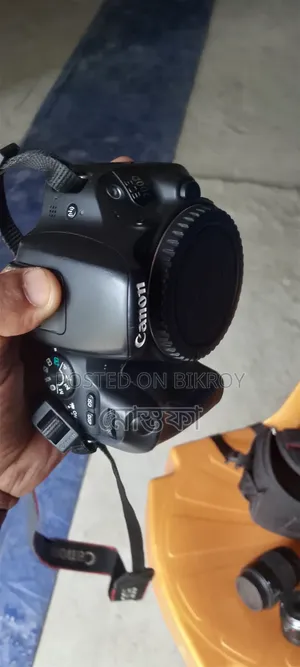 Canon 200d