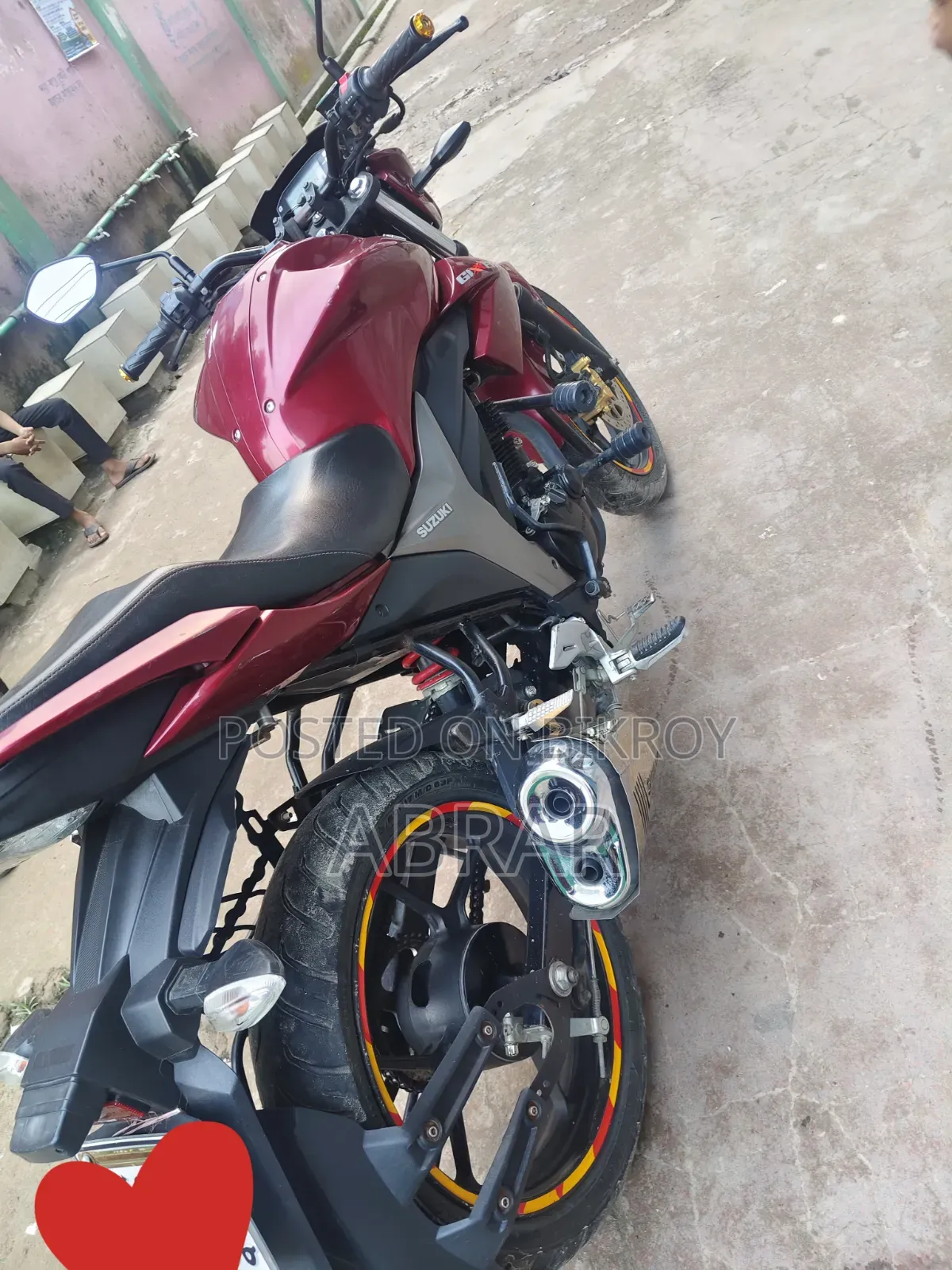 সুজুকি জিক্সার ২০২৩ রেড