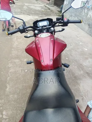 সুজুকি জিক্সার ২০২৩ রেড