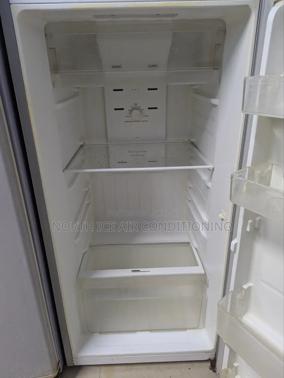Singer Silver Colour Non Frost Fridge 238 Ltr.