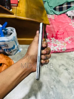 গুগল পিক্সেল ৭ প্রো ১২৮ জিবি সাদা